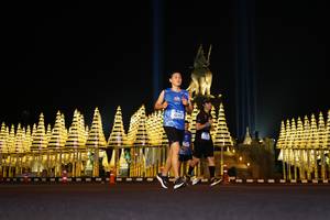 BIB: 42409
                            <button type="button" onclick="openModal(20972778)" class="btn btn-primary btn-sm float-right btn-popup" data-toggle="modal" data-target=".modal-high-quality">
                        <i class="fas fa-shopping-cart"></i> Add to Cart
                    </button>
                                            <button type="button" onclick="isThisMe(20972778, true)" class="btn btn-success btn-sm float-right btn-popup btn-isme hidden" data-toggle="tooltip" data-placement="bottom" title="นี่คือรูปของคุณใช่ไหม คลิกที่นี่เพื่อเอาเข้าอัลบั้ม">
                        <i class="fas fa-plus"></i> Add to album
                    </button>
                    <button type="button" onclick="isThisMe(20972778, false)" class="btn btn-warning btn-sm float-right btn-popup btn-isnotme hidden">
                        <i class="fas fa-ban"></i> Remove from album
                    </button>